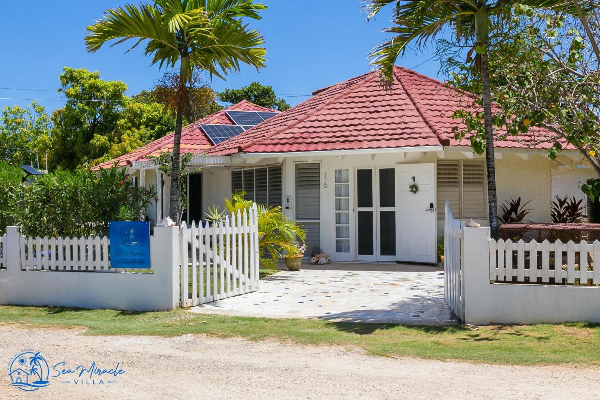Sea Miracle Villa/Beach Cottage Silver Sands Eksteriør billede